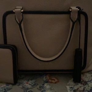 Kate spade purse and wallet excellent condition